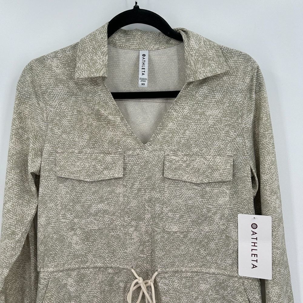 NWT ATHLETA Zuma Printed Shirt Dress Cream Gray Lightweight Waist Tie Size XS - Picture 5 of 9